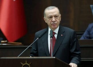 Τουρκία: Επίσκεψη Ερντογάν στα γραφεία της κεμαλικής αντιπολίτευσης έπειτα από 18 χρόνια