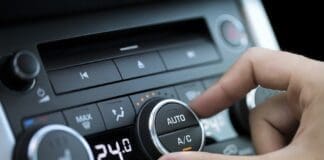 Τι θερμοκρασία πρέπει να βγάζει το κλιματιστικό του αυτοκινήτου σου και τι να μην κάνεις