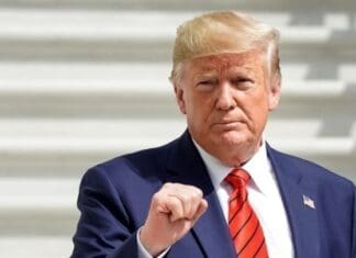 Δημοσκόπηση: Ο Τραμπ απέκτησε προβάδισμα δύο μονάδων επί του Μπάιντεν