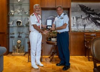 Συνάντηση Αρχηγού ΓΕΑ με τον ΑΚΑΜ της Γαλλίας