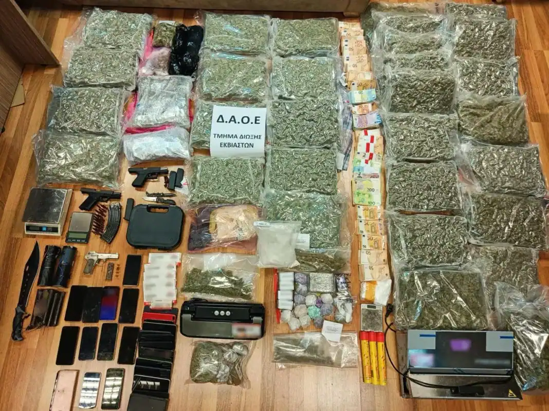 17122024daoeekbiastwn001