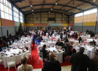 Δήμος Αθηναίων: 2.300 «γεύματα αγάπης» για τα Χριστούγεννα και την Πρωτοχρονιά