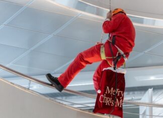 Πυροσβέστες και εθελοντές Άι Βασίληδες καταρριχήθηκαν από το Διαβαλκανικό και το ΑΧΕΠΑ