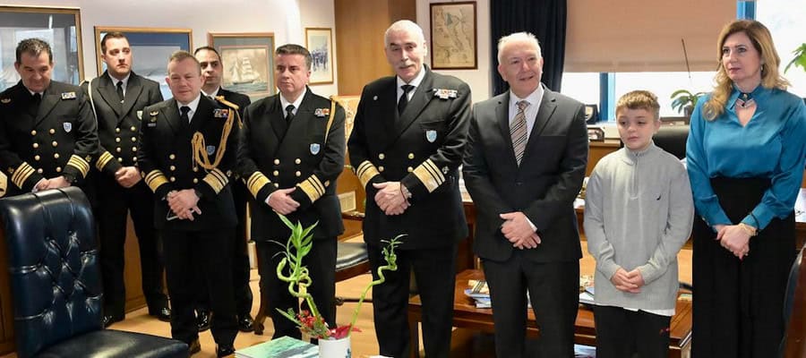 e16d0ba.fill-900x400