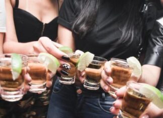 Στον εισαγγελέα ιδιοκτήτης καφετέριας που σέρβιρε αλκοόλ σε ανηλίκους