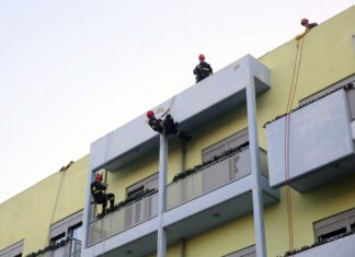 «Ιπτάμενοι πυροσβέστες» μοίρασαν δώρα στα παιδιά της ογκολογικής μονάδας παίδων «Μαριάννα Β. Βαρδινογιάννη- ΕΛΠΙΔΑ»