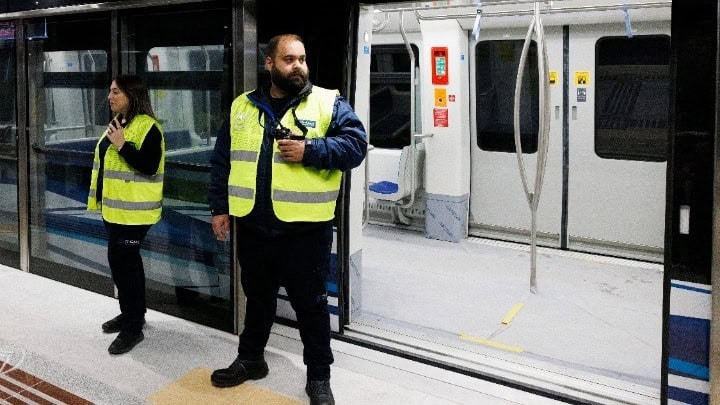 w20-122426w22173628metro1