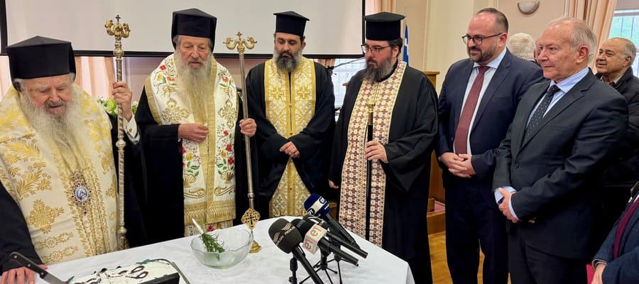 2e16d0ba.fill-900x400