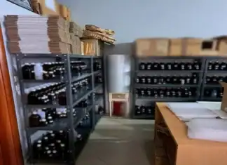 Εγκληματικές ομάδες, παρασκεύαζαν και πουλούσαν απομιμητικά αρώματα μέσω φυσικών και ηλεκτρονικών καταστημάτων