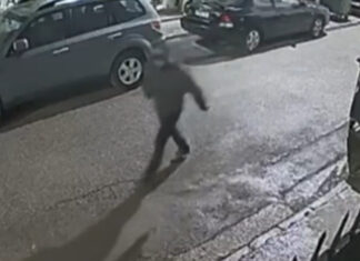 Για την Πέμπτη 30 Ιανουαρίου αναβλήθηκε η δίκη του επιδειξία που συνελήφθη στο Περιστέρι