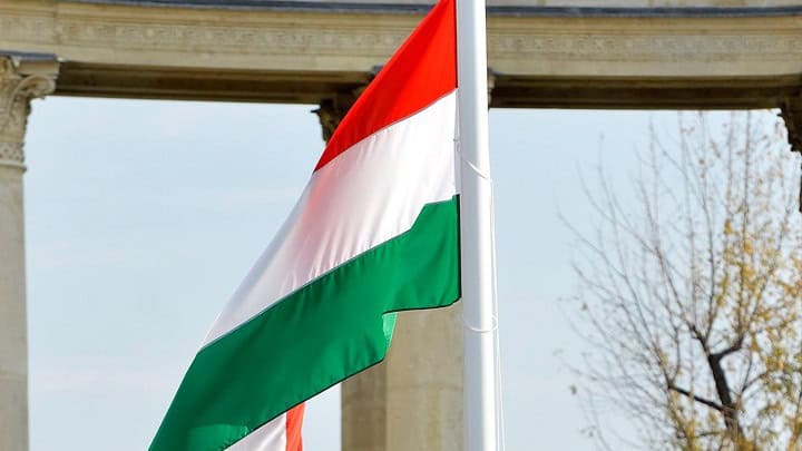 Hungarianflag01