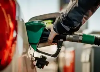 Νοθευμένη βενζίνη; Συμπτώματα και λύσεις