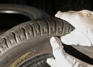 Φθαρμένα ελαστικά: Ποιοι κίνδυνοι καιροφυλακτούν;