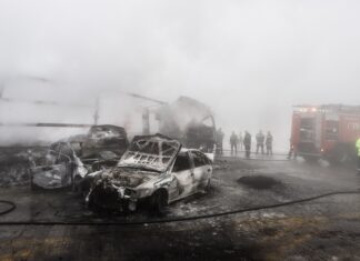 Βέροια: Τροχαίο με φορτηγό στα διόδια Πολυμύλου – Δυο νεκροί