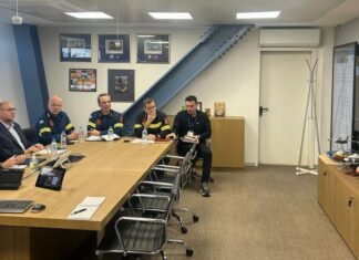 Σύσκεψη υπό τον Υπουργό Κλιματικής Κρίσης και Πολιτικής Προστασίας για τον καθαρισμό οικοπεδικών χώρων