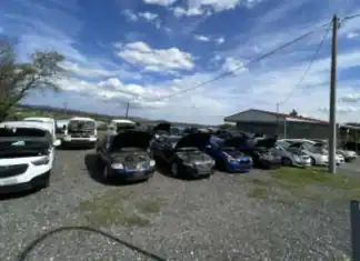 Εξαρθρώθηκε συμμορία που διέπραττε κλοπές και πλαστογραφίες αυτοκινήτων (βίντεο)