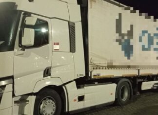 Εντοπισμός αλλοδαπών και σύλληψη του αλλοδαπού διακινητή τους στο λιμάνι της Καβάλας