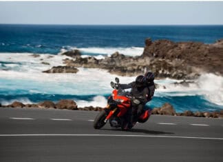 Οδήγηση μοτοσυκλέτας το καλοκαίρι – Προστατευτείτε και προστατέψτε την