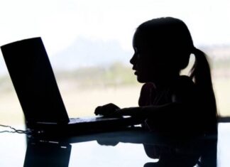 Πως να προστατέψετε τα πολύ μικρά παιδιά από τις απειλές στο διαδίκτυο