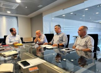 Συνάντηση Υπουργού Κλιματικής Κρίσης και Πολιτικής Προστασίας με εκπροσώπους της Πανελλήνιας Ένωσης Εθελοντών Πυροσβεστικού Σώματος