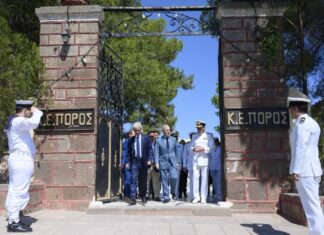 Παρουσία ΥΦΕΘΑ Θανάση Δαβάκη στην τελετή ορκωμοσίας Ναυτών Β΄ΕΣΣΟ 2025 στο Κέντρο Εκπαιδεύσεως «ΠΟΡΟΣ»