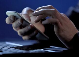 Πως να προστατεύουμε τα προσωπικά μας δεδομένα κατά τη χρήση κινητών συσκευών