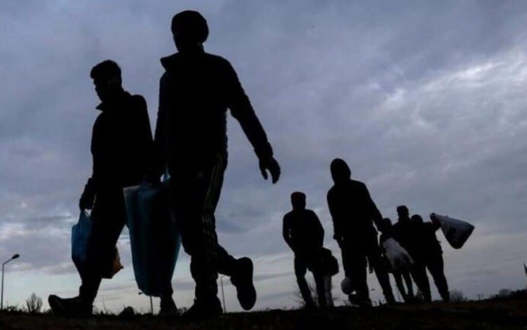 PARANOMOI-METANASTES-1068x670