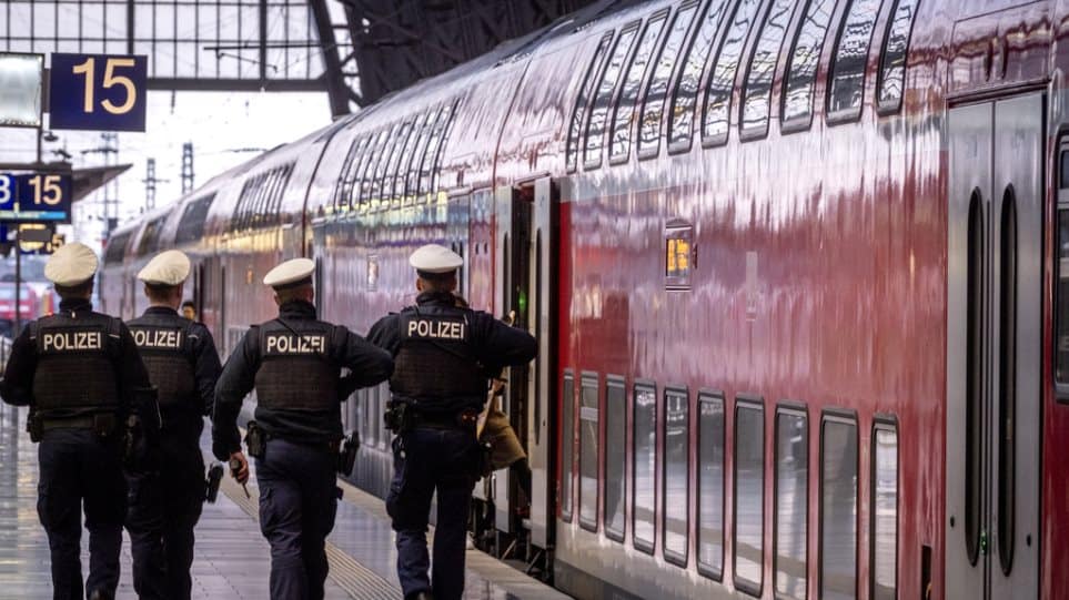 germaniki_astinomia_treno_