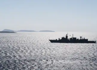 Στο Νότιο Κρητικό Πέλαγος οι ελληνικές φρεγάτες «ανεξαρτήτως των μεταναστευτικών ροών»