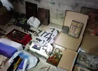 Εντοπίστηκαν όπλα και πυρομαχικά σε κάδο απορριμμάτων στην Καισαριανή