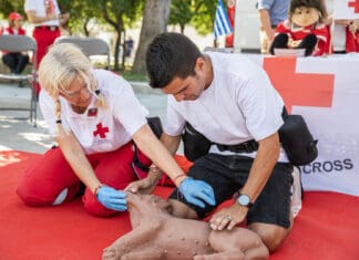 O Ε.Ε.Σ. τίμησε την Παγκόσμια Ημέρα Σκύλου με μεγάλη δράση για τους τετράποδους φίλους μας στην Πλατεία Συντάγματος