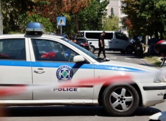 Σοκ στο Χαλάνδρι: 47χρονη γυναίκα δολοφονήθηκε στη μέση του δρόμου – Συνελήφθη ο δράστης