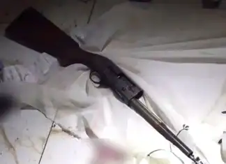 Ειδική αστυνομική επιχείρηση με 15 συλλήψεις σε οικισμό του Ασπροπύργου (βίντεο)