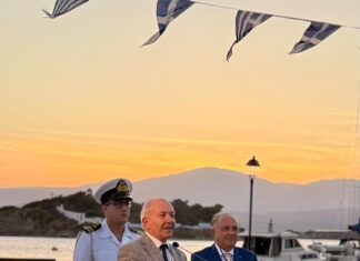 Ο Στ. Γκίκας στο 16ο Πανελλήνιο Συνέδριο Μικρών Νησιών: Ενίσχυση άγονων γραμμών και νέες πρωτοβουλίες για τα νησιά