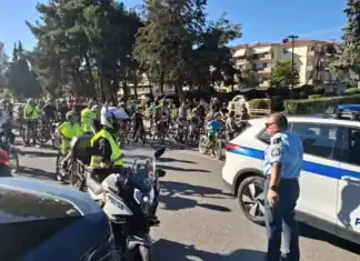 Δράση κυκλοφοριακής αγωγής από το Τμήμα Τροχαίας Κοζάνης, σε παιδιά που κινήθηκαν με τα ποδήλατά τους, μέσα στην πόλη της Κοζάνης