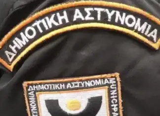 Πρόστιμο 500 ευρώ σε δημότη Θεσσαλονίκης, που πέταξε ογκώδη σε πεζοδρόμιο