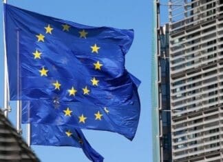 Κομισιόν για ενδεχόμενη συνάντηση Πούτιν – Τραμπ στην Ουγγαρία