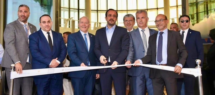 1600.2e16d0ba.fill-900x400