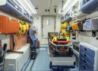 Ιεράπετρα: Παραδόθηκε το νέο πλωτό ασθενοφόρο του Λιμενικού Σώματος