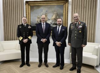 Παρουσία ΥΕΘΑ Ν. Δένδια στην τελετή απονομής βαθμού Έφεδρου Πλωτάρχη επί τιμή στον Στ. Παπαδόπουλο