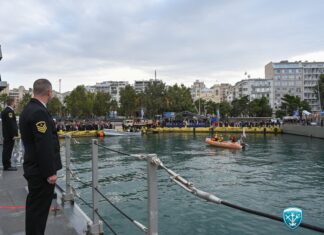 Συμμετοχή του Πολεμικού Ναυτικού στην Τελετή Αγιασμού των Υδάτων στον Πειραιά