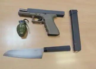 Μοσχάτο: 33χρονος είχε στο αυτοκίνητό του πιστόλι με γεμιστήρα και 7.575 ευρώ