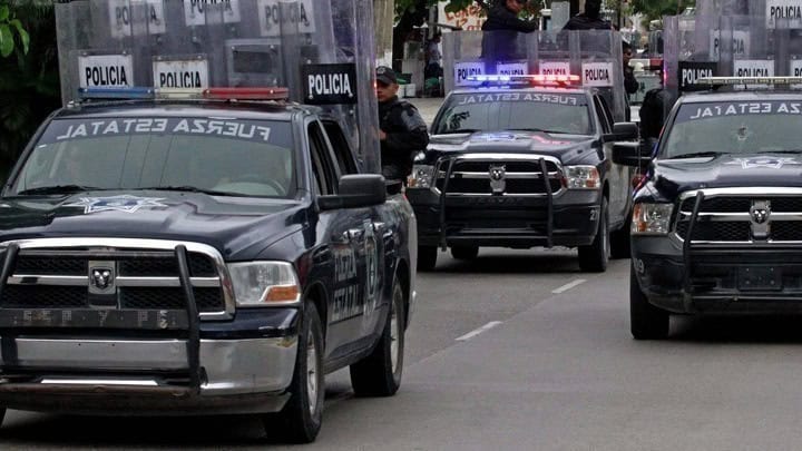 65708POLICEMEXICO2