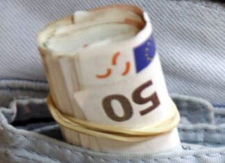 Μαλεβίζι: Δύο άτομα εξαπάτησαν δύο πολίτες, αποσπώντας τους ποσό άνω του 1 εκατ. ευρώ