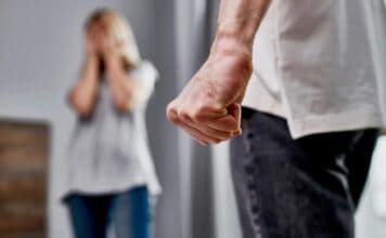 Επιθέσεις βίας