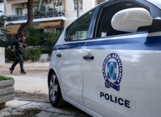 Άγριος καβγάς μεταξύ οδηγών στο Ίλιον: 30χρονος τραυμάτισε με κατσαβίδι 27χρονο μετά από καταδίωξη