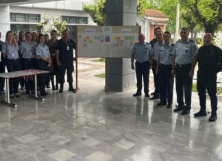 Μία ξεχωριστή δράση διοργανώθηκε στην είσοδο του Αστυνομικού Μεγάρου Λάρισας με αφορμή την “Γιορτή της Μητέρας”