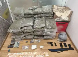 25χρονος διακινούσε σημαντική ποσοτήτων κάνναβης υδροπονικής καλλιέργειας (skunk) και κοκαΐνης στην ευρύτερη περιοχή της Αττικής (βίντεο)