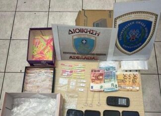 Σύλληψη αλλοδαπών για ναρκωτικά στον Πειραιά και την Αττική