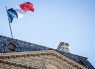 Γαλλία: Η Ευρώπη πρέπει να συμμετάσχει στις διαπραγματεύσεις μεταξύ Ουκρανίας και Ρωσίας